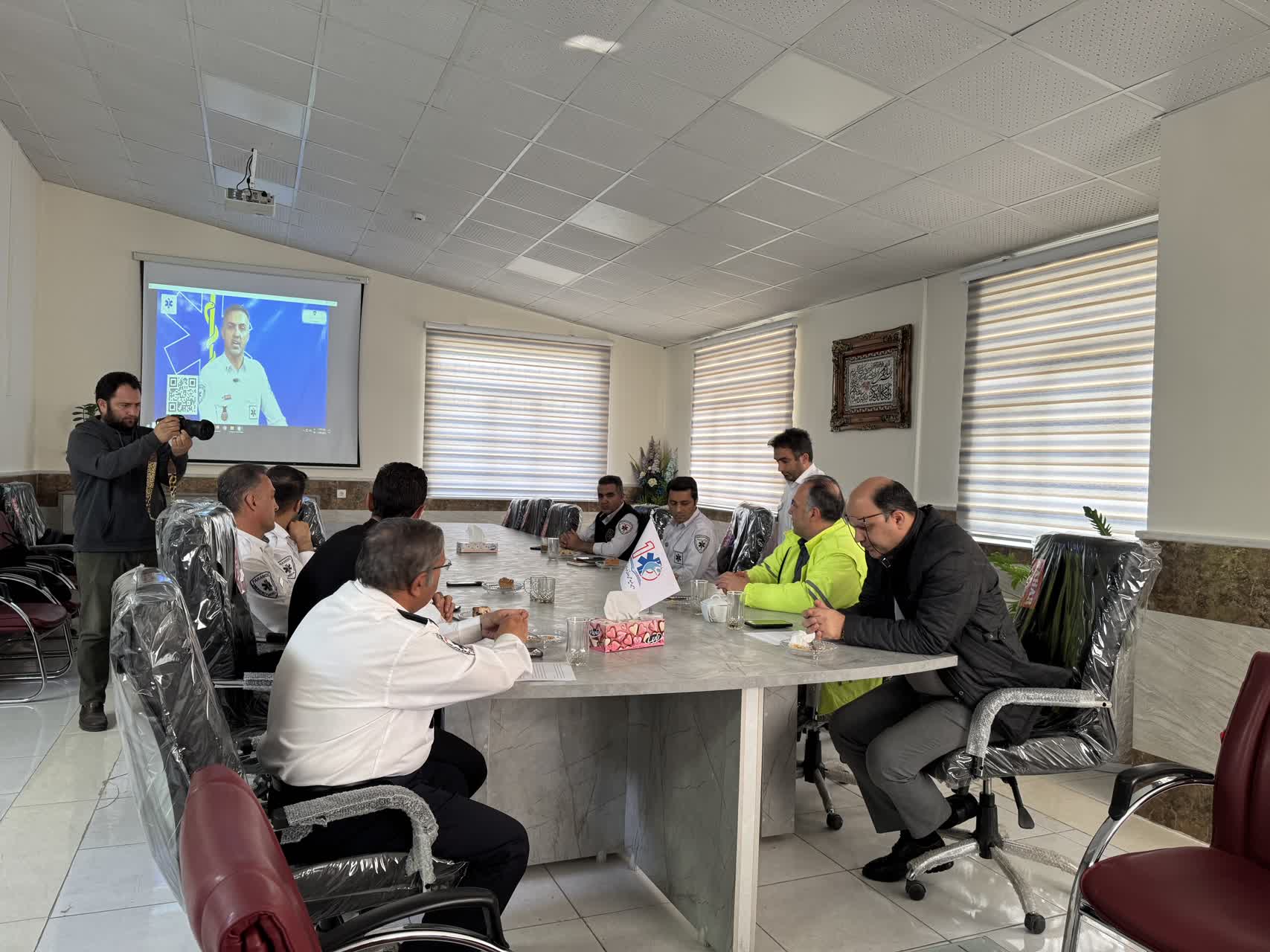 -تقدیر-معاون-بهداشت-از-رئیس-مرکز-فوریت‌های-پزشکی-استان-به‌دلیل-تولید-فیلم‌های-آموزشی-احیای-کودکان-و-شیرخواران