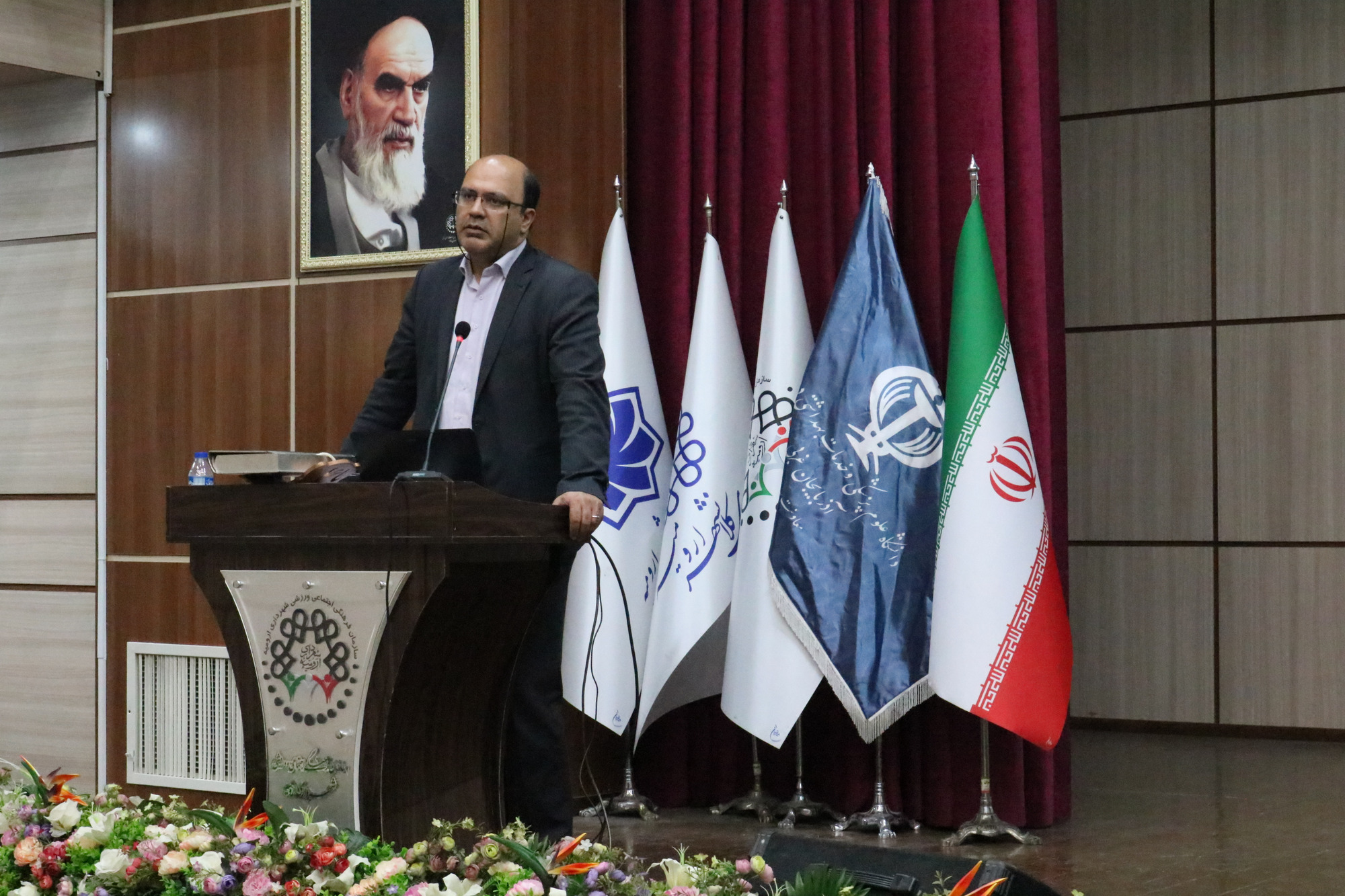 برگزاری-همایش-آشنایی-با-پوکی-استخوان،-گامی-در-راستای-ارتقای-سواد-سلامت-جامعه